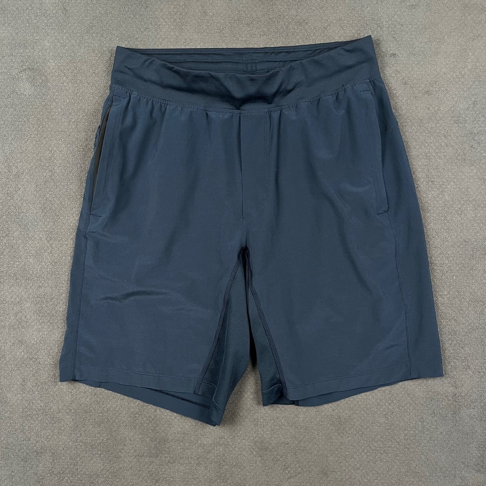 Lululemon T.H.E. Short Mens Medium Navy Blue 9" Inseam Linerless Athletic